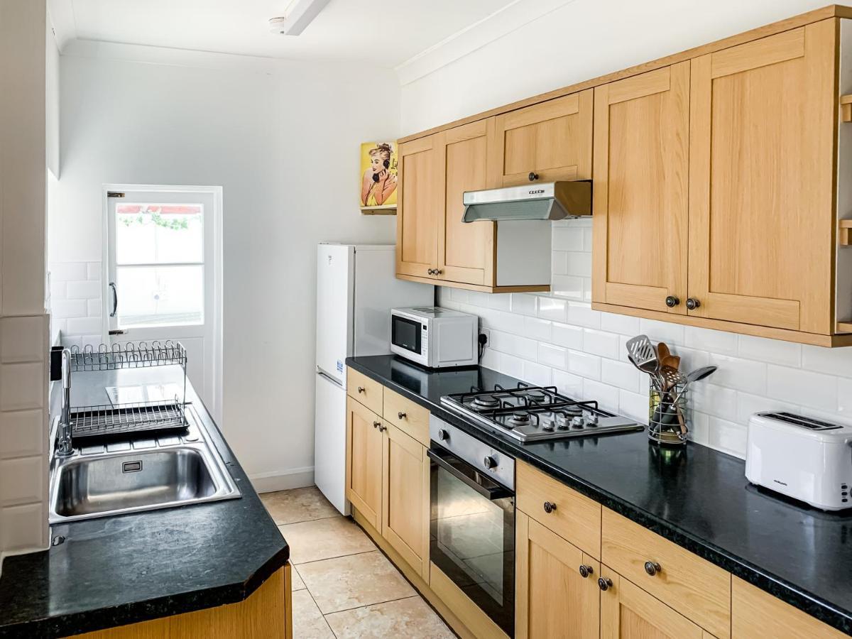 Waverley Lodge - Quaint Victorian Home With Free Parking 约克 外观 照片
