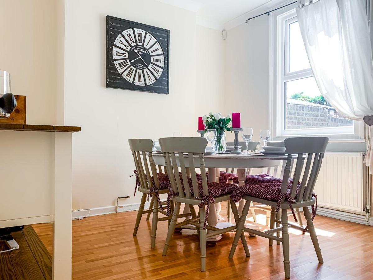 Waverley Lodge - Quaint Victorian Home With Free Parking 约克 外观 照片