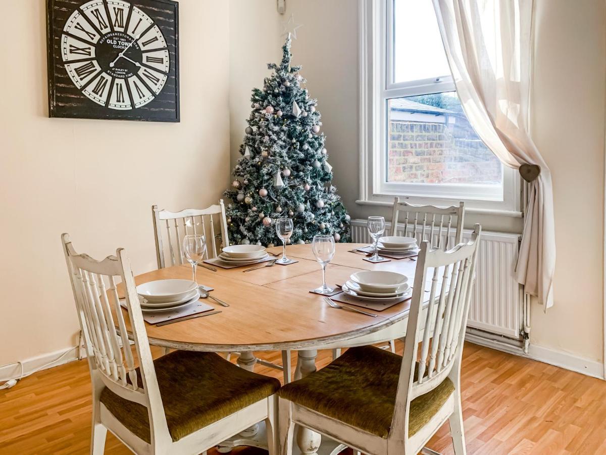 Waverley Lodge - Quaint Victorian Home With Free Parking 约克 外观 照片